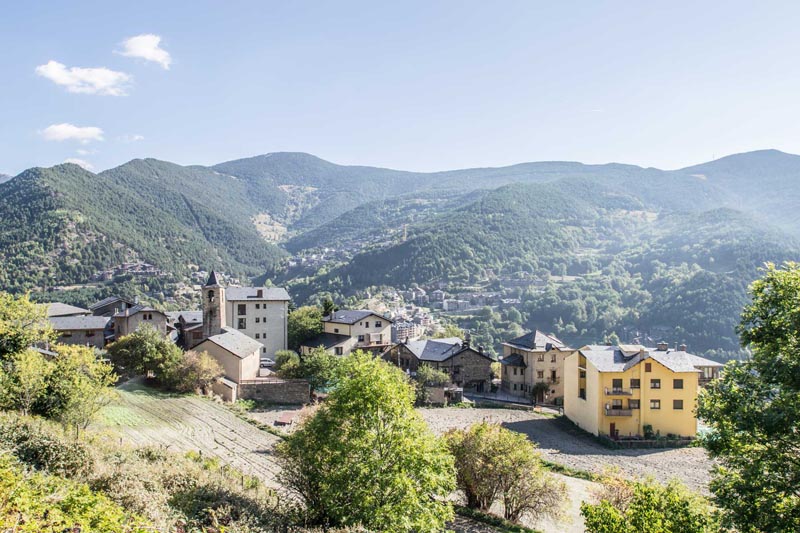 views of Sispony, Vallnord houses for sale in Sispony