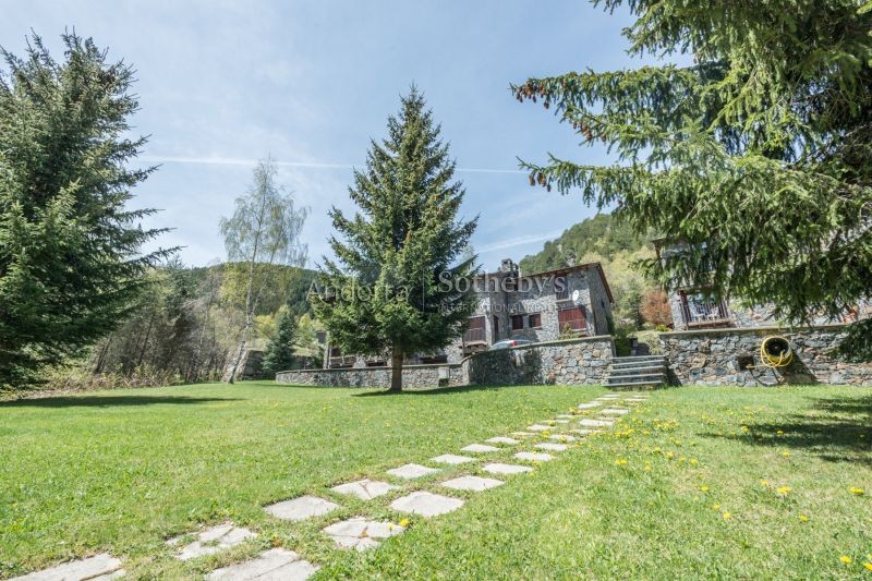 maison en rangée à vendre dans un environnement merveilleux agence immobilière à Pal Andorre