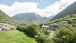 Vivre à Encamp centre, maisons, appartements et villas à vendre agence immobilière Encamp village