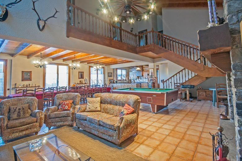 rustic house on sale in Engolasters real estate agency in Engolasters, houses, flats and chalets on sale