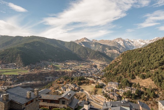 Vues de l'Aldosa à Vallnord maisons et appartements à vendre à l'Aldosa Andorre